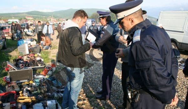 Piețele și târgurile săptămânale din județ, luate la ochi de oamenii legii
