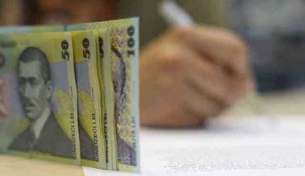 Programul „Primul salariu” Absolvenţii de facultate vor avea garantat un salariu de 2.500 lei pe lună, timp de 3 ani
