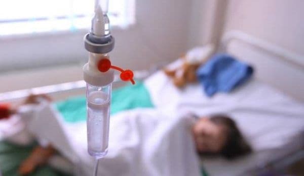 NEGLIJENŢĂ. Copil de un an şi jumătate,ajuns la spital după ce a băut clor