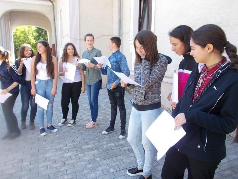 Consiliere în carieră pentru 23 de tineri - FOTO