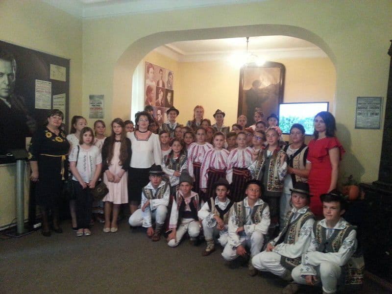 Proiect de parteneriat educativ „Mici muzicieni dorohoieni” - FOTO