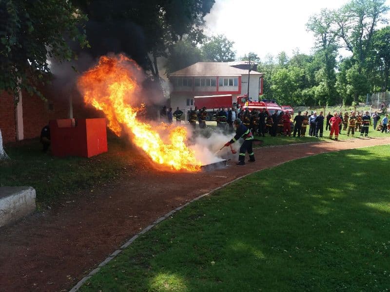 Câştigătorii concursurilor profesionale ale serviciilor voluntare şi private pentru situaţii de urgenţă
