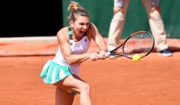 ALARMĂ înainte de finala Roland Garros! Simona Halep simte dureri la gleznă. Ce face românca