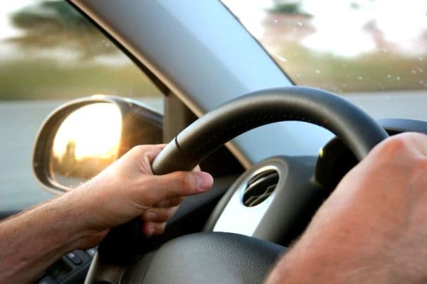 Tânăr din Suharău cercetat pentru conducere fără permis