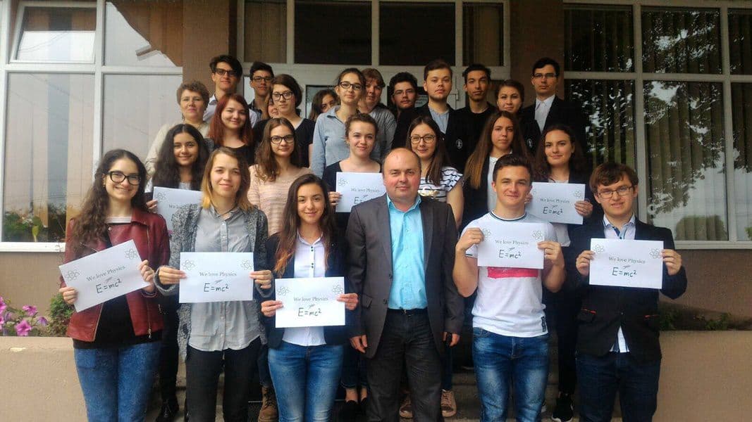 Liceul „Regina Maria” 10 iunie 2017 - încheierea cursurilor din cadrul Centrului de Pregătire pentru Tinerii Capabili de Performanţă