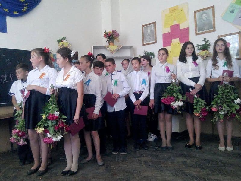 „Dor de Eminescu” la Școlile din Brăești și Lișna - FOTO