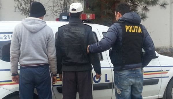 Urmăriţi internaţional, depistaţi de poliţiştii Serviciului de Investigaţii Criminale