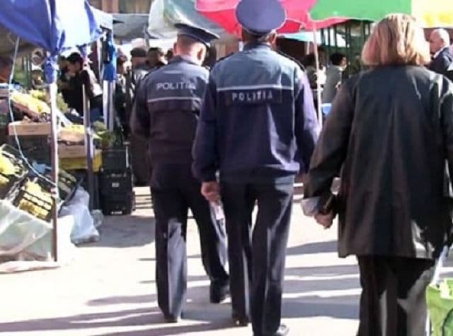 315 sancţiuni aplicate de polițiștii botoșăneni în urma controalelor făcute în piețe, târguri și unități comerciale