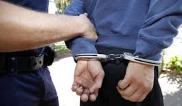 Bărbat urmărit internaţional, depistat de poliţişti la Dorohoi