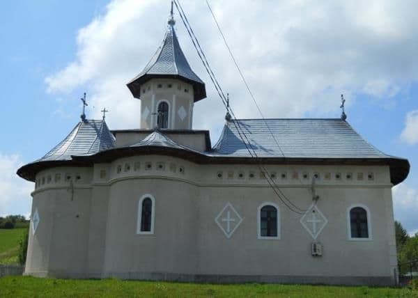 Credincioșii sunt invitați la Slujba Arhierească și sfințirea casei parohiale din Hilișeu-Horia