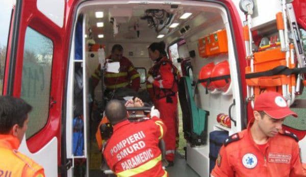 Un bărbat a murit răpus de căldură în faţa blocului