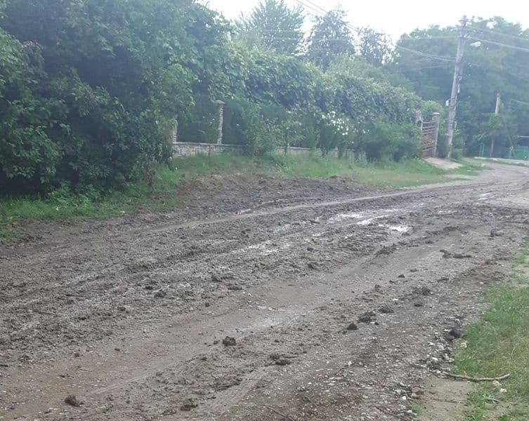 Primim la redacție – O lucrare începută de NICĂIERI și care se termină NICĂIERI – FOTO