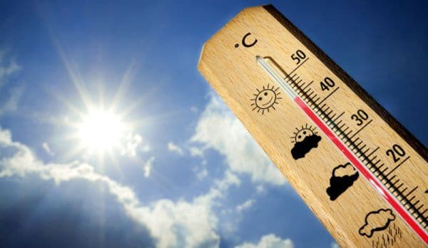 ANM anunţă zile cu temperaturi caniculare, dar și perioade cu precipitații pe arii extinse, în următoarele două săptămâni