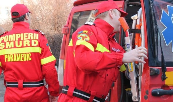 Accident! Bărbat ajuns la Spitalul Dorohoi după un impact între un autoturism și o căruță la Dragalina