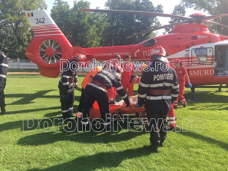 Bărbat cu infarct miocardic acut transportat cu elicopterul SMURD de la Dorohoi la Iași - FOTO