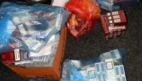 Ţigări de contrabandă, confiscate de poliţişti din zona Pieţei Centrale