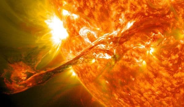 Explozii solare foarte puternice se produc in aceste zile – comunicațiile vor fi afectate