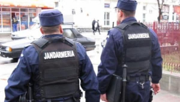 Jandarmii prezenți la deschiderea anului de învăţământ