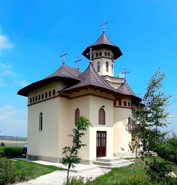 Invitație la Sfințirea Bisericii „Sf. Arhangheli Mihail si Gavriil” din parohia Satu Nou Dorohoi - FOTO