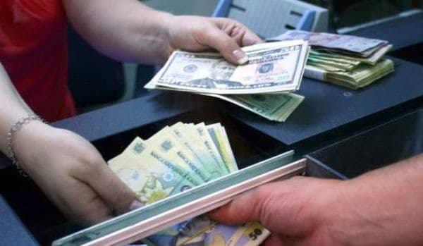 ATENȚIE! Se MĂRESC ratele la creditele în lei!