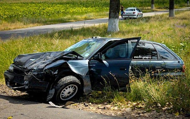 Un bărbat din Havârna băut şi fără permis de conducere, a băgat un copil în spital!