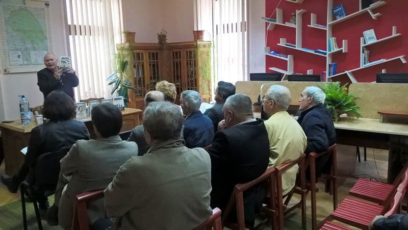 Eveniment editorial, la Biblioteca Municipală Dorohoi - FOTO