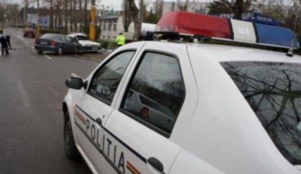 Copil de șase ani lăsat nesupravegheat, accidentat de un șofer neatent