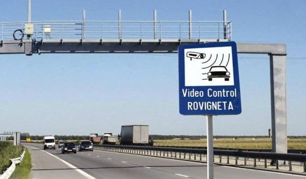 Lovitură dură pentru şoferi: Vitezomanii, amendaţi şi pe baza camerelor pentru roviniete!