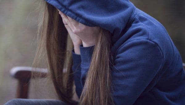 O tânără din județul Botoșani a reclamat că a fost violată. Ce au descoperit polițiștii în timpul cercetărilor!