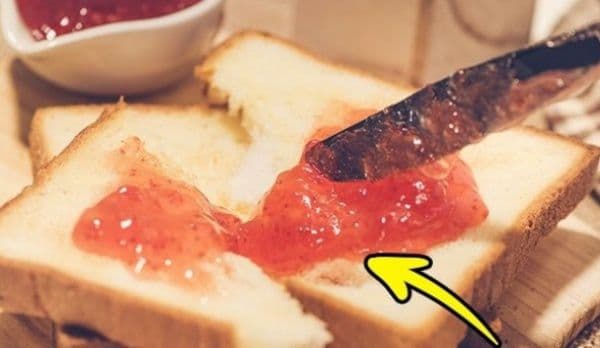 Mănânci gem pe pâine? Sigur nu ştiai cât de rău îţi face această combinaţie!