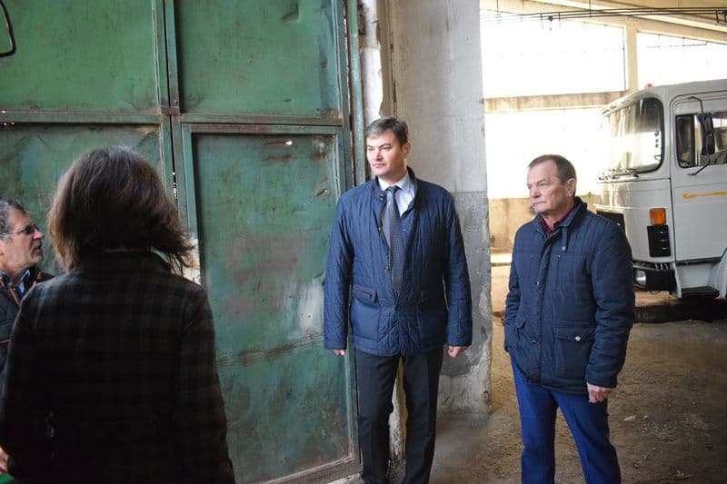 Pregătirea operaţiunilor de deszăpezire şi aprovizionarea cu material antiderapant, verificate de prefectul Dan Şlincu - FOTO