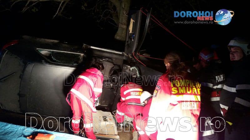 Accident grav pe drumul Dorohoi – Botoșani! O mașină făcută praf și două persoane rănite - FOTO