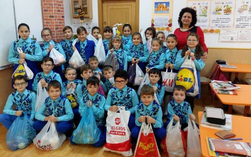 „Dăruind devii mai bun” Săptămâna legumelor și fructelor la Școala Gimnazială „Mihail Kogălniceanu” Dorohoi - FOTO