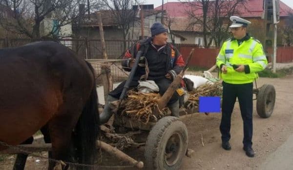 Cum au strâns poliţiştii botoșăneni peste 5.000 de lei de la căruţaşi, biciclişti și pietoni