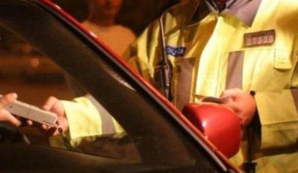 Șofer cu alcool la bord depistat în trafic de polițiștii dorohoieni