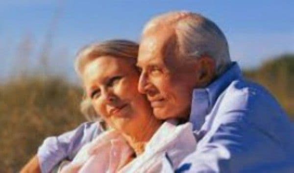 Ce trebuie să ai atunci când împlinești 50 de ani? E OBLIGATORIU, spune un preot celebru