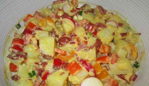 Salată de cartofi