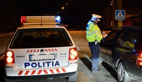 Armă găsită în maşina unui tânăr din Botoșani. Șoferul era în stare de ebrietate!