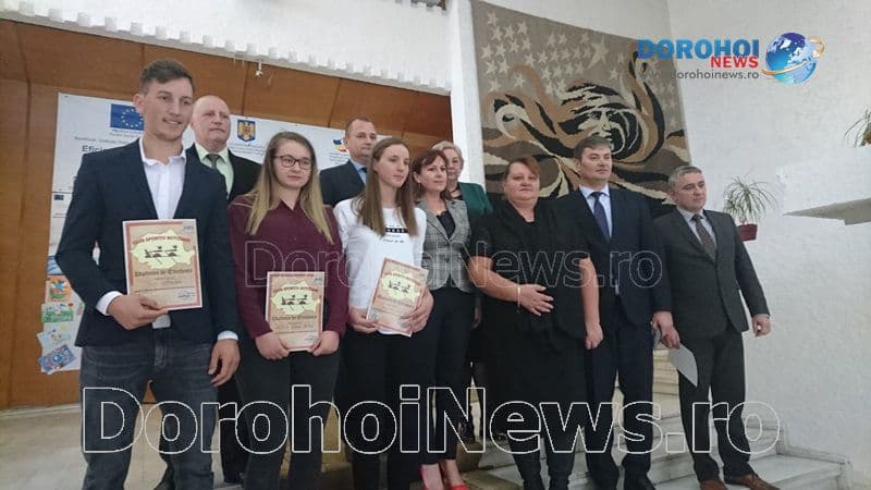Zece dintre cei mai buni sportivi ai CS Botoşani, premiaţi la Prefectură