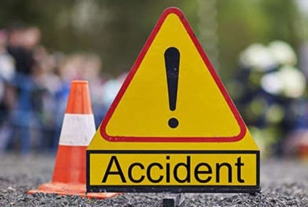 Accident! Două minore ajunse la spital după ce au fost izbite o mașină pe drumul Dorohoi - Darabani
