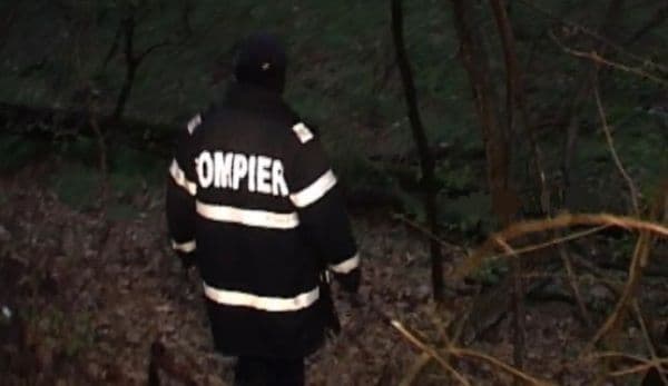 Bărbat rătăcit pe câmp, căutat și găsit de pompierii botoșăneni