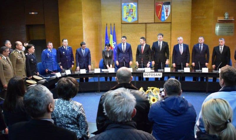 Daniela Lozneanu, noul subprefect al judeţului Botoşani, învestit în funcţie – FOTO