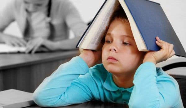 Vești rele pentru elevi. Se introduce o nouă materie de studiu