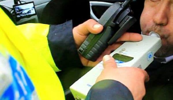 Ziua și bețivul: Încă un sofer a căzut în plasa polițiștilor
