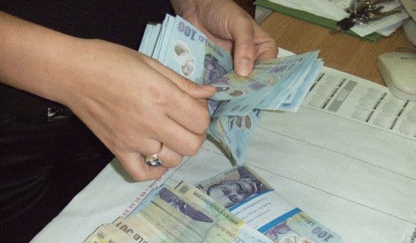 Acordarea primei de încadrare în valoare de 500 lei din bugetul asigurărilor pentru somaj