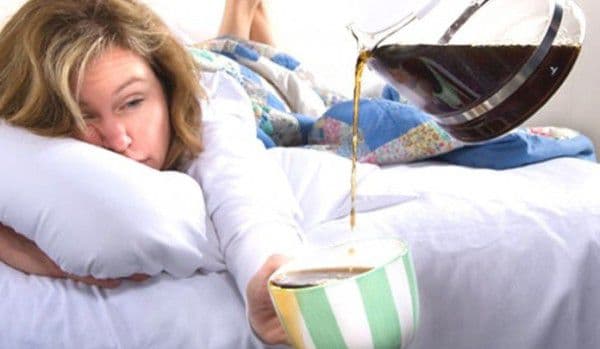Anti-mahmureală! Mierea îți elimină alcoolul din organism, iar pâinea prăjită alungă oboseala