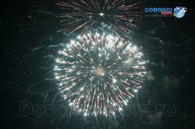 Revelion 2018: Vezi focul de artificii de la Dorohoi, oferit de autoritățile locale la trecerea dintre ani! – VIDEO/FOTO
