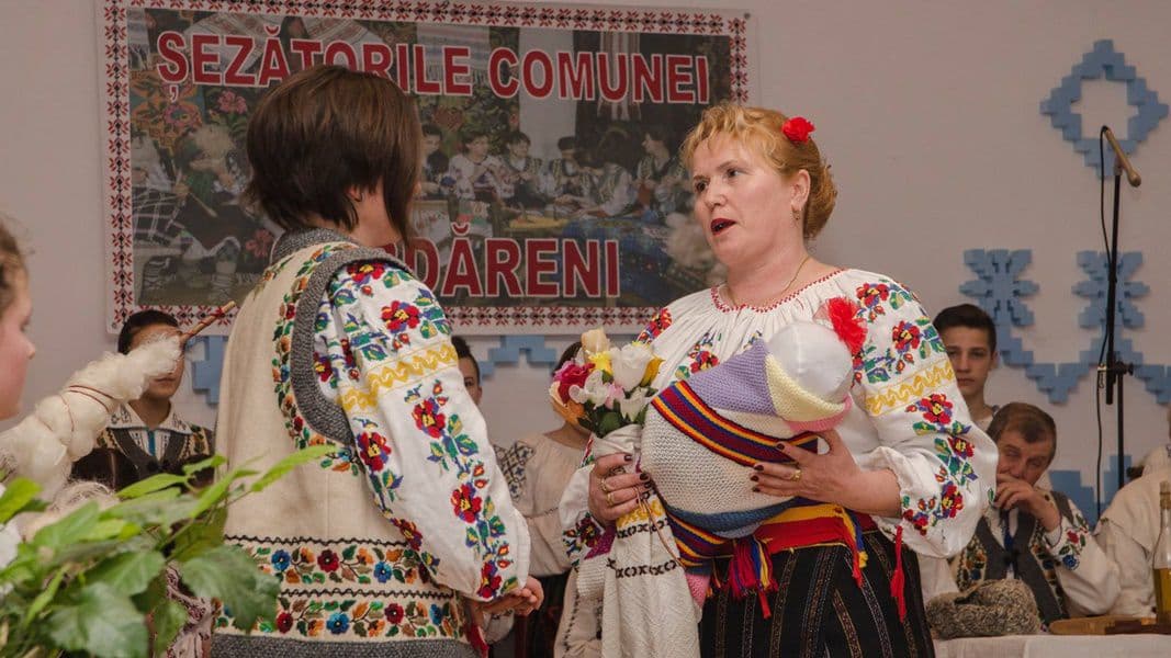 sezatorile iernii la Cordareni 008