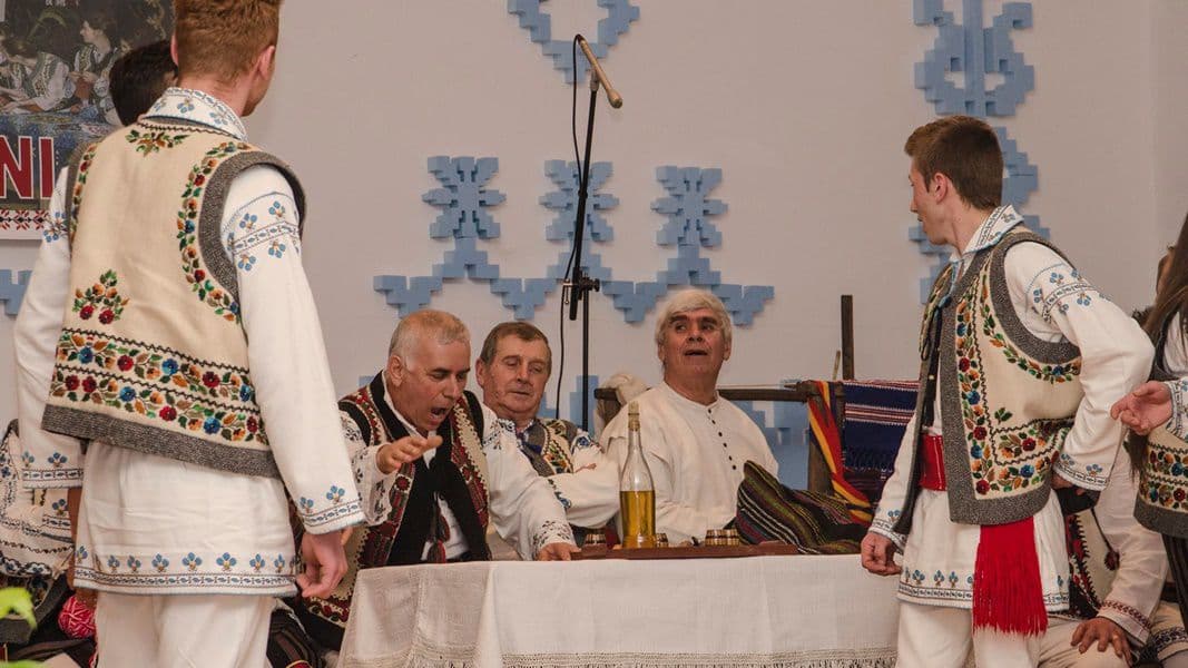 sezatorile iernii la Cordareni 015