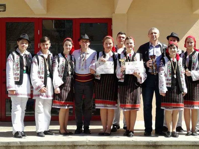 Pe aripi de folclor din Dorohoi 003